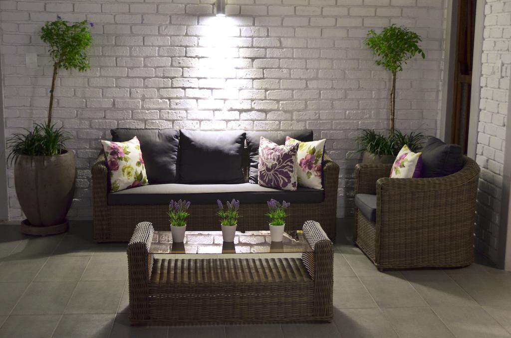 Yalla Yalla Boutique Hotel 윗뱅크 외부 사진
