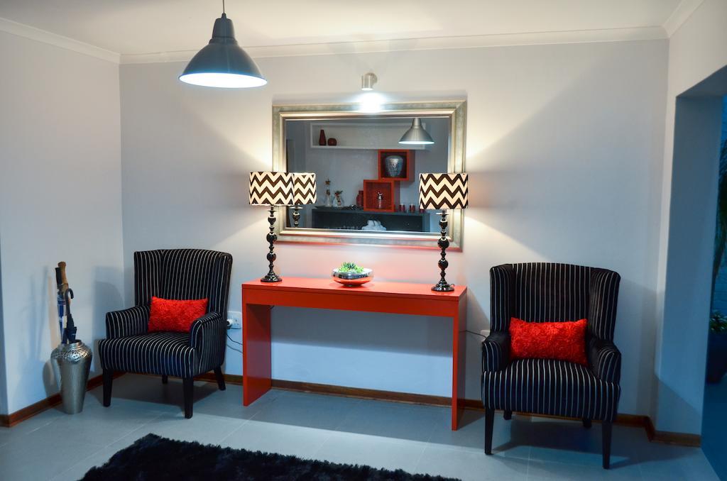 Yalla Yalla Boutique Hotel 윗뱅크 외부 사진