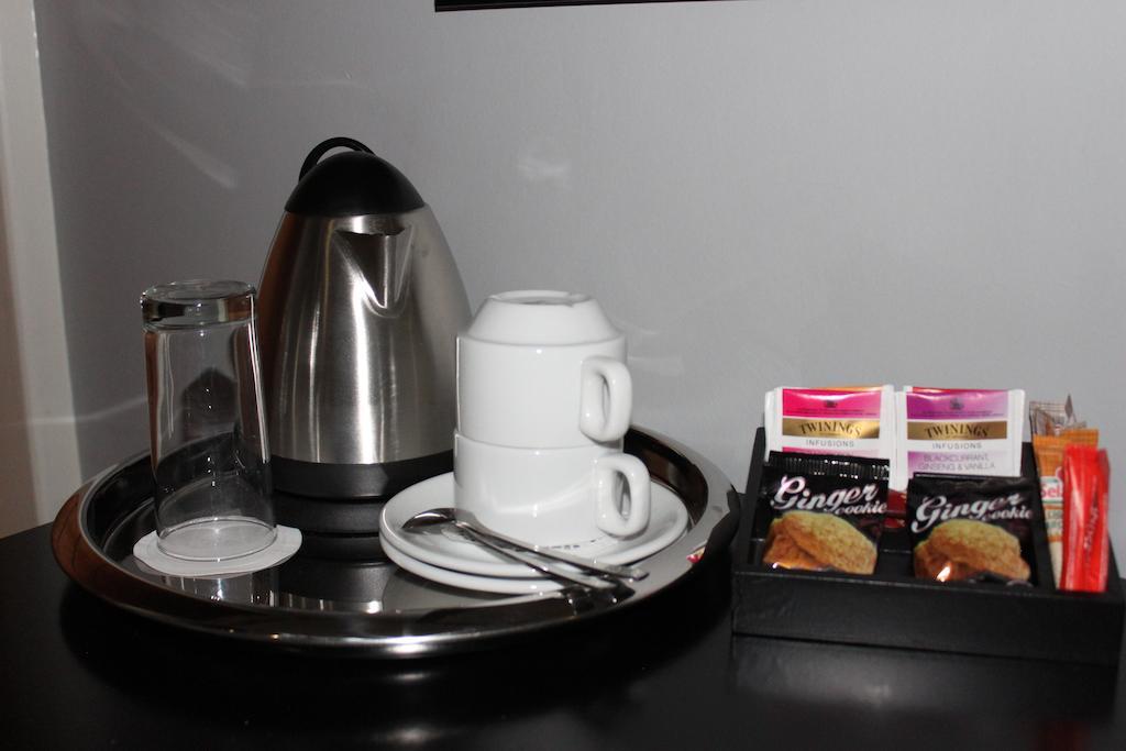 Yalla Yalla Boutique Hotel 윗뱅크 외부 사진