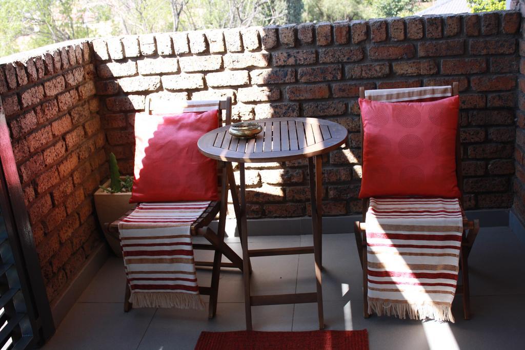 Yalla Yalla Boutique Hotel 윗뱅크 외부 사진
