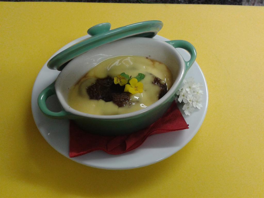 Yalla Yalla Boutique Hotel 윗뱅크 외부 사진