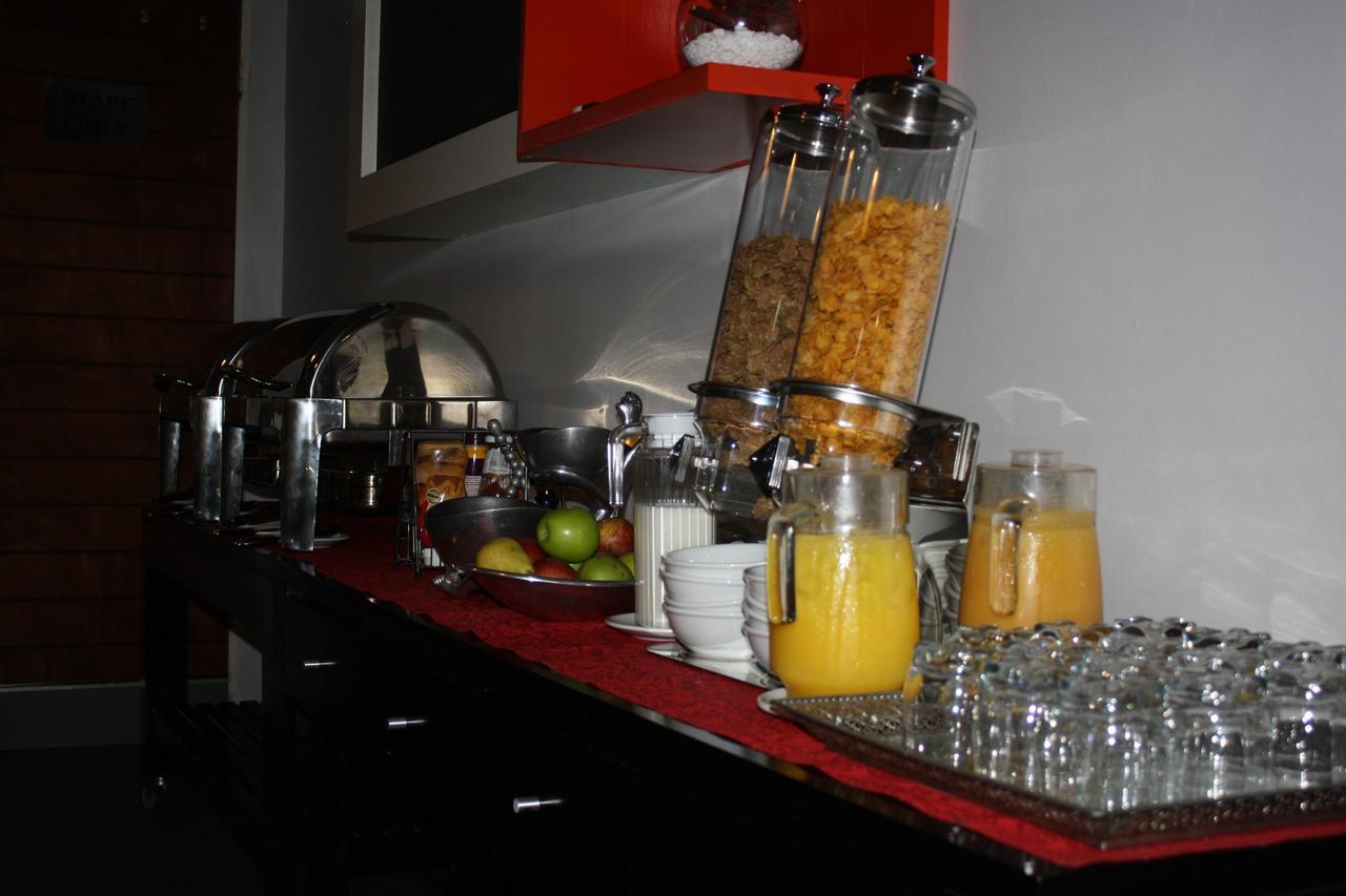 Yalla Yalla Boutique Hotel 윗뱅크 외부 사진
