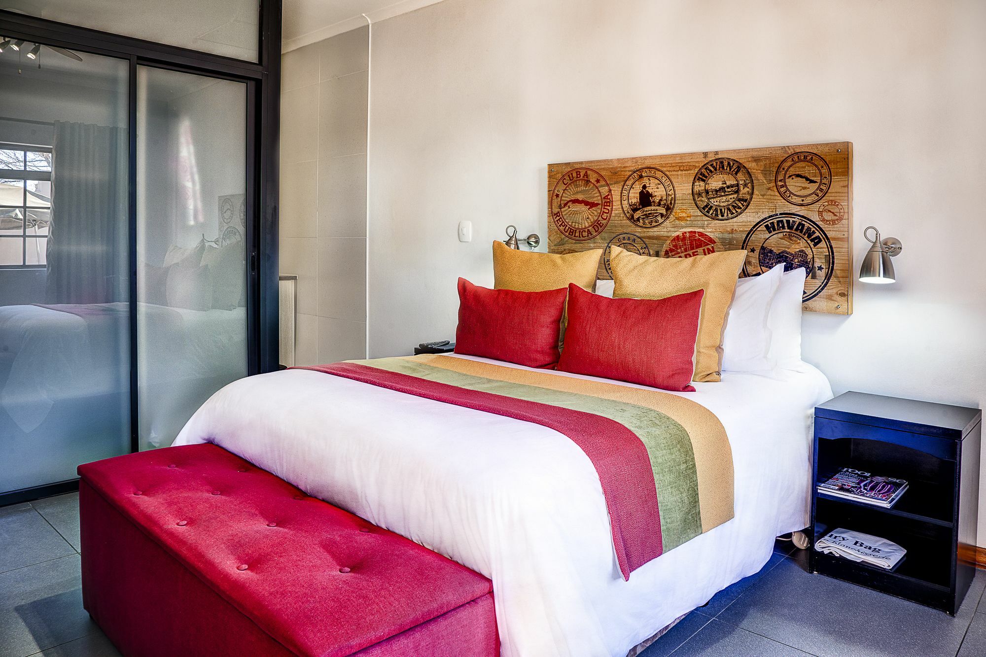 Yalla Yalla Boutique Hotel 윗뱅크 외부 사진