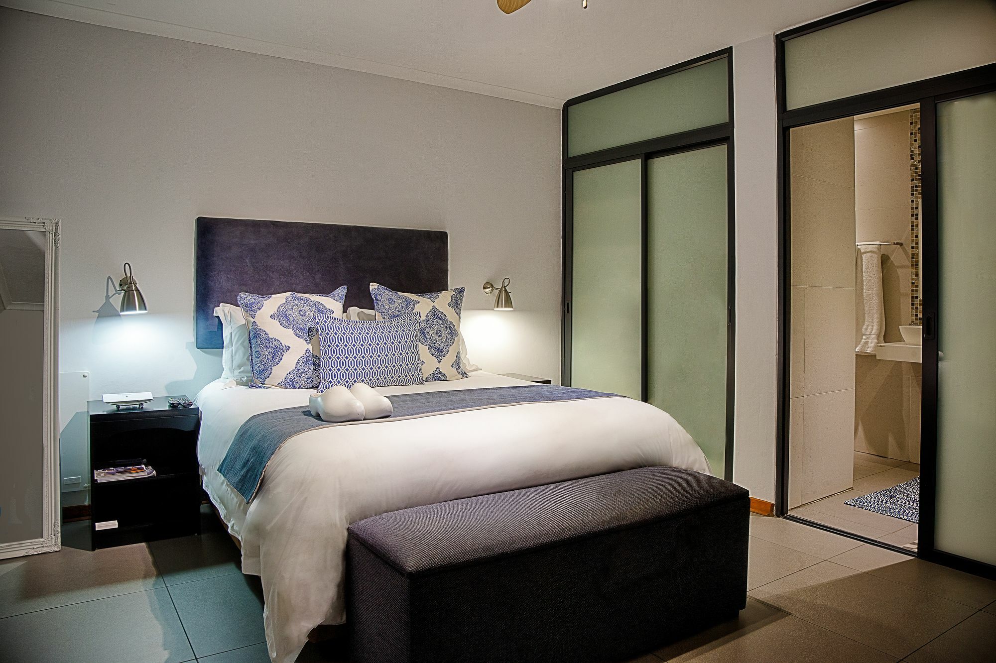 Yalla Yalla Boutique Hotel 윗뱅크 외부 사진